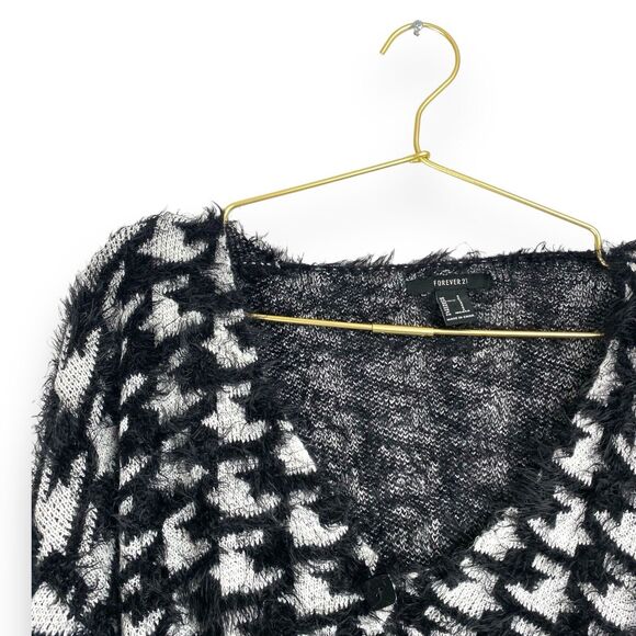 Fashion Nova GORGEOUS SOFT TOUCH Size: S  Button Crop Stretch Sweater 506 - Picture 3 of 7